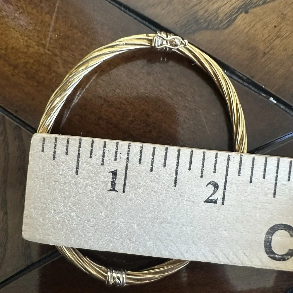 Vintage Super Joyas 18K‎ 750 Yellow Gold Bangle Bracelet 6.5 Twisted Hinged 6.3g